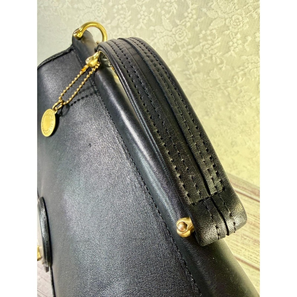Vintage COACH Willis Black Leather Crossbody Handbag – Classic Turnlock Style - Picture 14 of 17